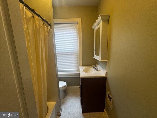 Photo - 2140 N Van Pelt St
