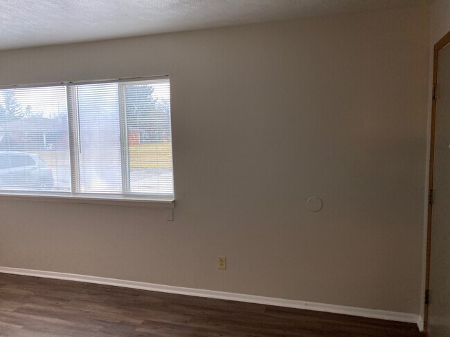 Photo - Green Town Apartments