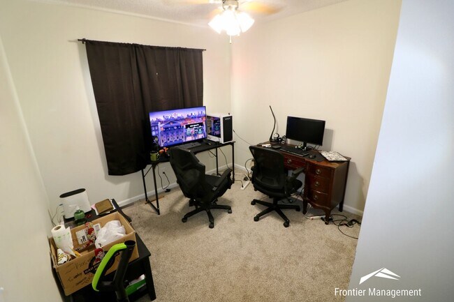 Photo - 2013/2015 Shirley Unit 2013 Shirley Ln.