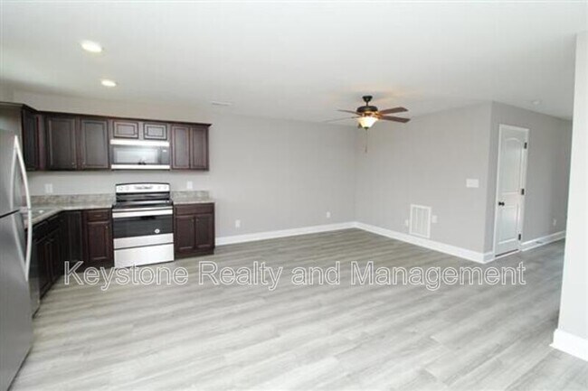 Photo - 1724 Manning Dr