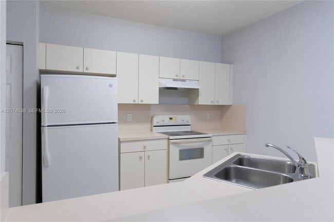 Photo - 806 N Santa Catalina Cir