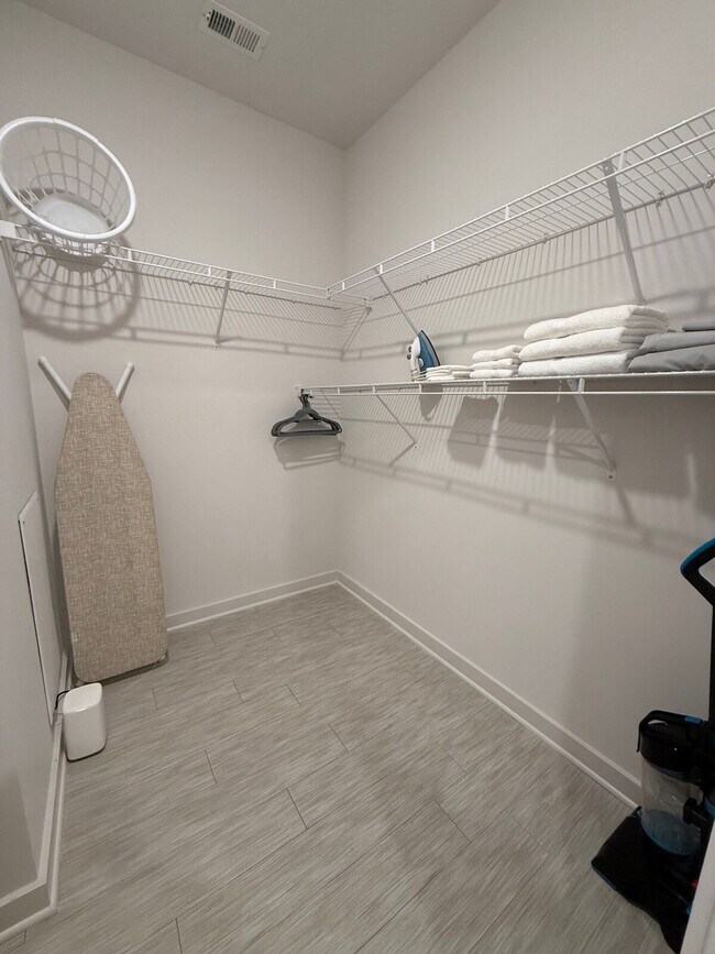 Photo - 1273 Williams St NW Unidad ID1332029P