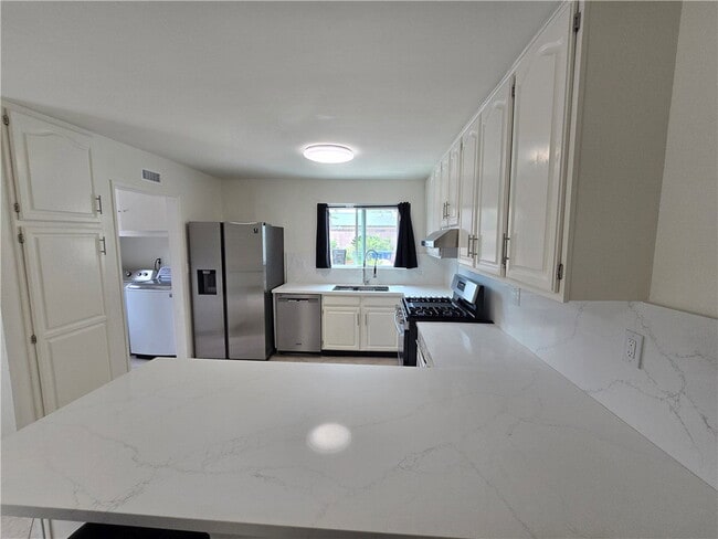 Photo - 6683 Gross Ave