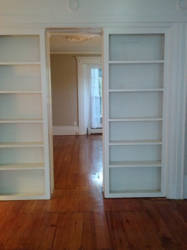 Photo - 239 S Main St Unit 1 flr