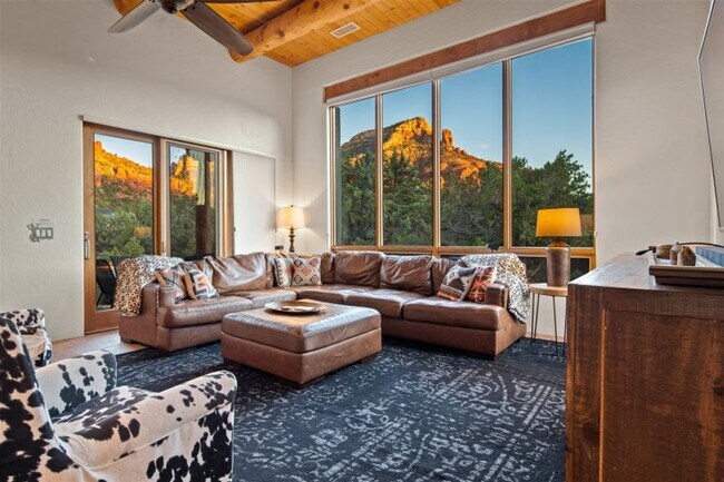 Photo - Breathtaking Luxury Home Basking in Sedona...