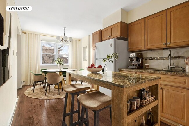 Photo - 1277 E 82nd St