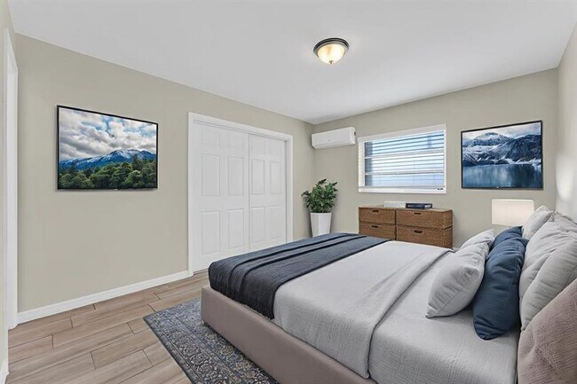 Photo - 2935 Washington St