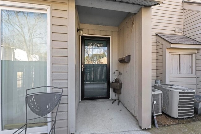 Photo - 2796 Mojave Pl Unidad 171
