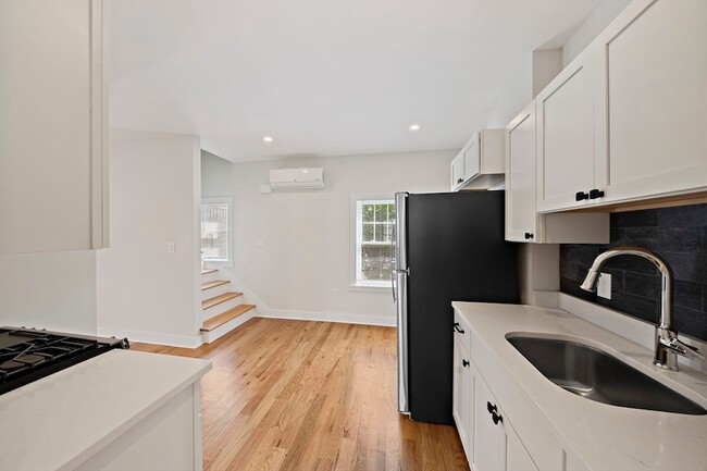 Photo - 57 Orchardfield St