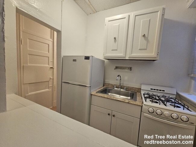Photo - 24 Phillips St Unit 5