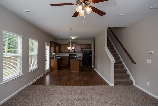 Photo - 137 Centerra Springs Dr
