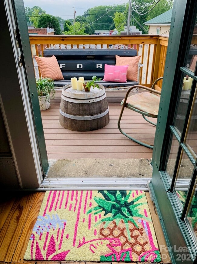 Building Photo - 22 N Congress St Unit Apt. B