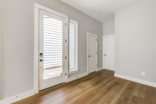 Photo - 4220 McKinley St