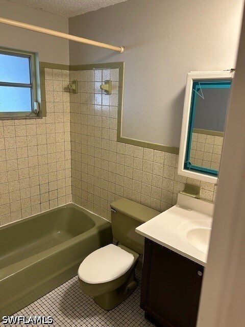 1175 Laurel Dr