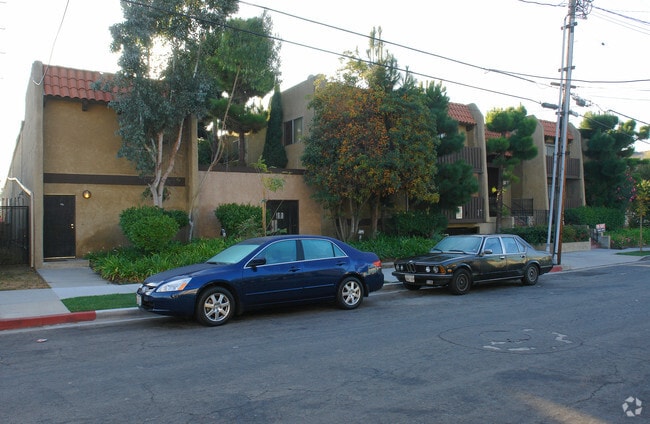 Building Photo - 930 N. Enterprise Ave.