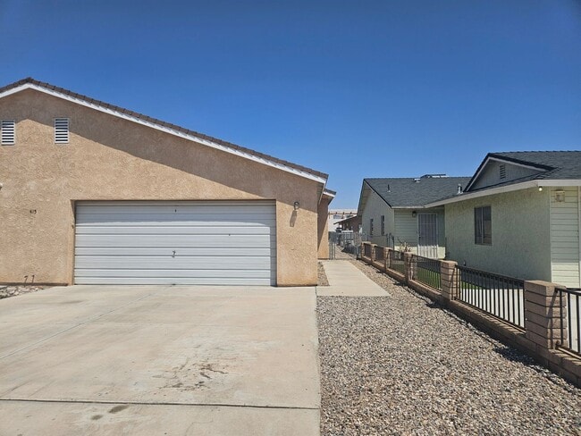 Building Photo - 415 Church St Unit 415 Church #B Rental