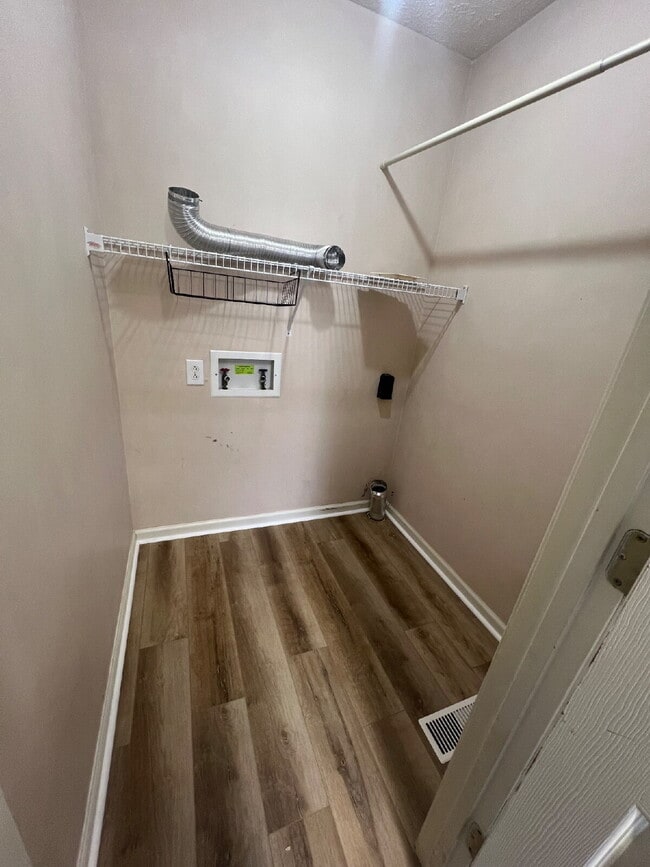 Photo - 3440 Sandpiper Dr Apartamento