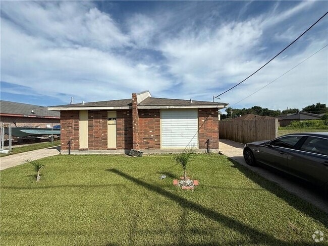 Building Photo - 2925 Daniel Dr Rental