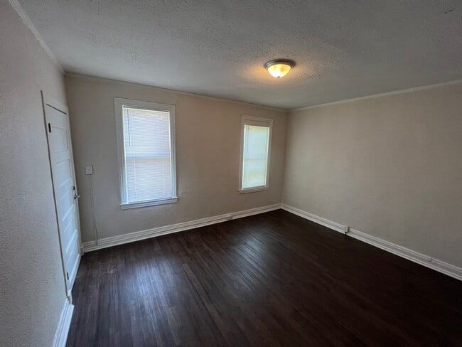 Photo - 1304 Court Ave Unit #1