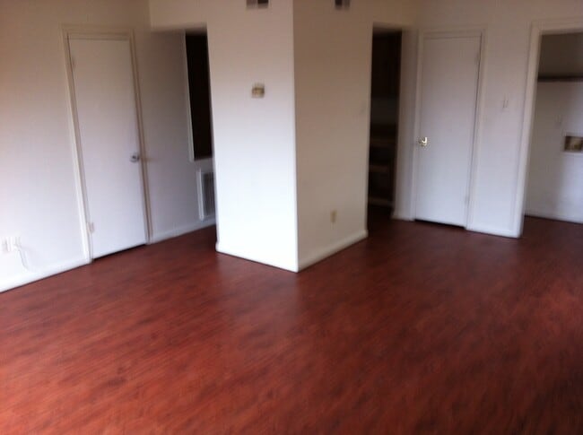 Photo - 1665 Alexander Ct