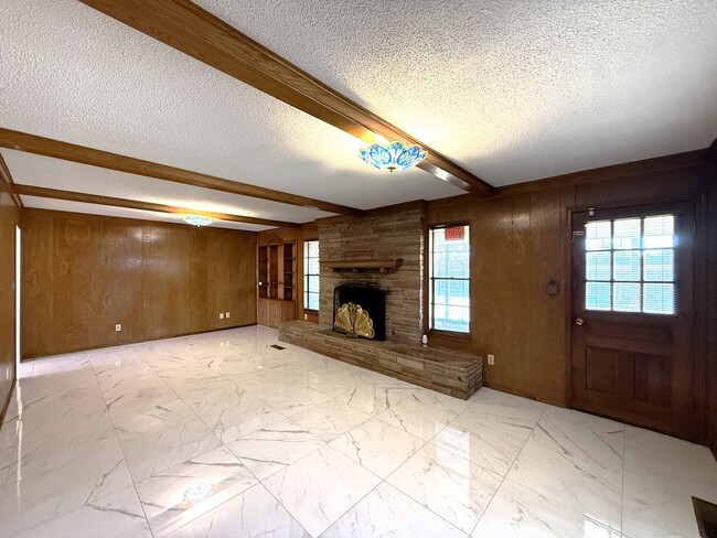 Photo - 5005 Colfax Pl