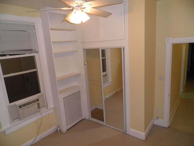 Building Photo - 309 Constitution Ave NE Unit 1