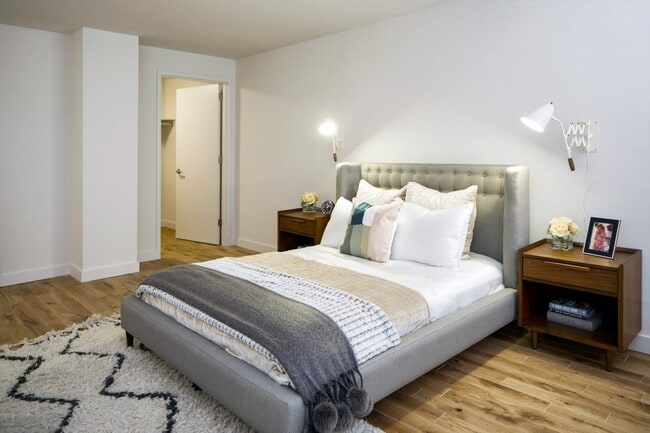 Photo - Hahne and Co.