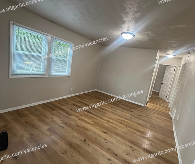 Photo - 260 Van Buren St
