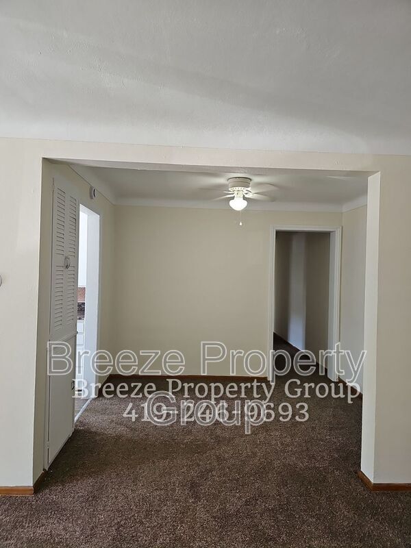 Photo - 2445 W Bancroft St