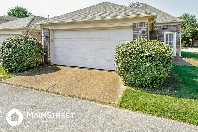 Photo - 2416 Gardenbrook Dr