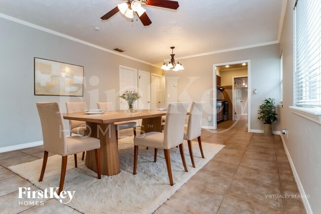 Photo - 3113 Union St N