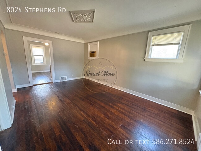 Photo - 8024 Stephens Rd