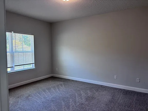 Photo - 597 Fairview Cir