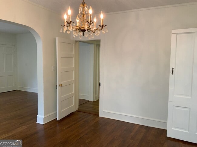 Photo - 204 Oakwood St NW