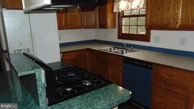 Photo - 5720 Harrison Rd