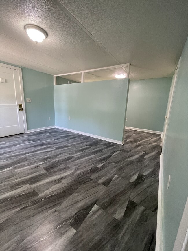 Building Photo - 2315 15TH AVE Unit #4