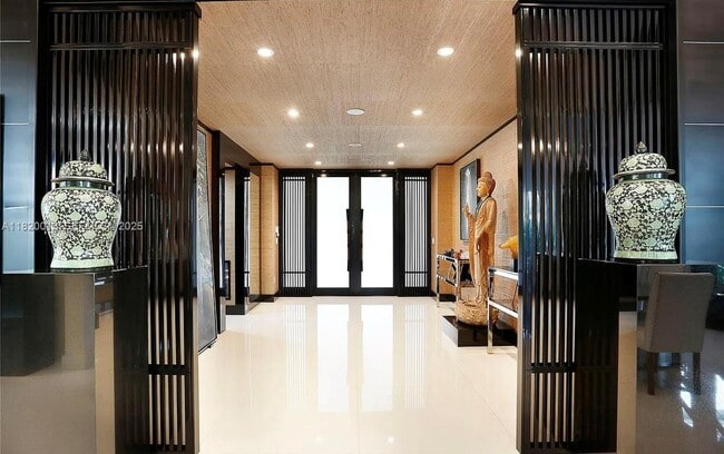 Photo - 6611 Leonardo St