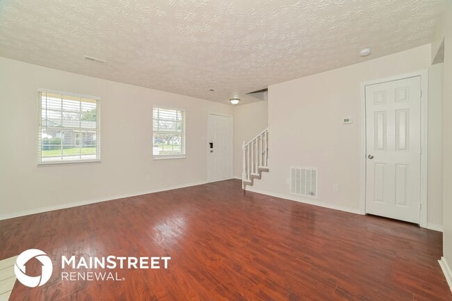 Photo - 7537 Kilbridge Dr