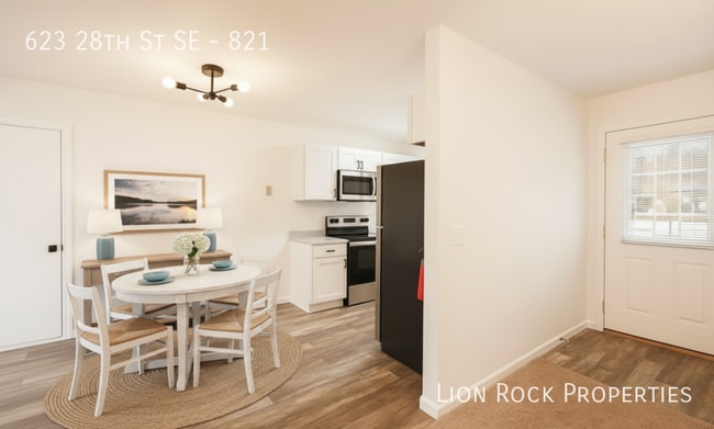 Photo - 623 28th St SE Unit 821