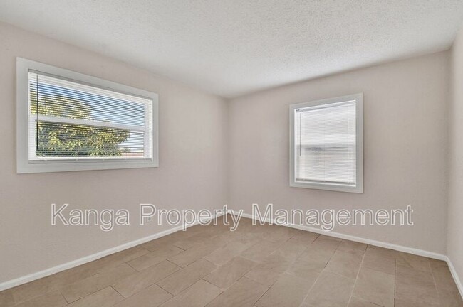 Photo - 1618 W 26th Ct Unit C