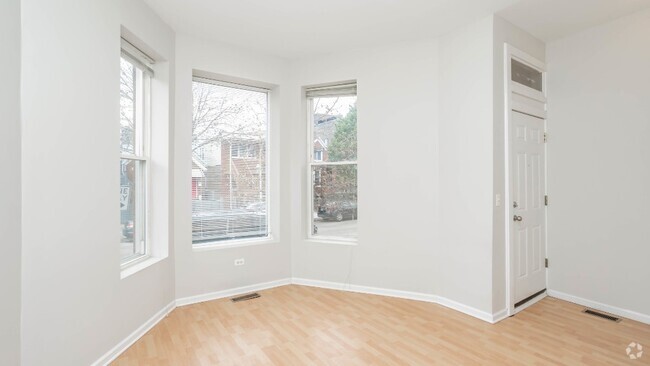 Building Photo - 815 N Fairfield Ave Rental