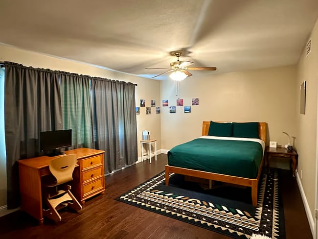 Building Photo - 10650 Steppington Dr Rental