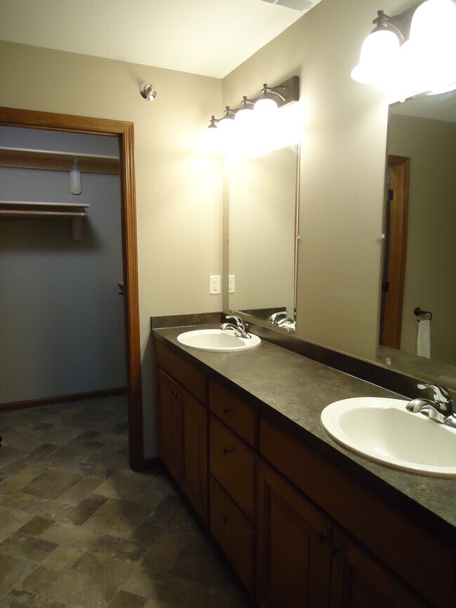 1868 8th Street West Unit Apt. A Dickinson, ND