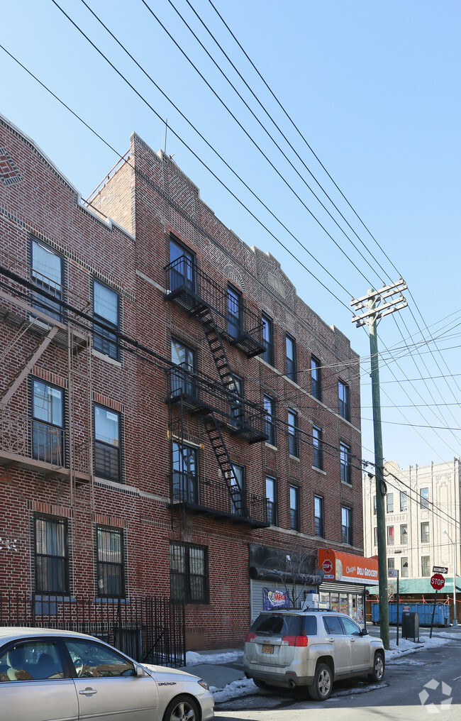 Photo - 510 Riverdale Ave