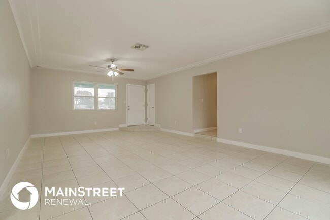 Photo - 935 S Courtenay Pkwy