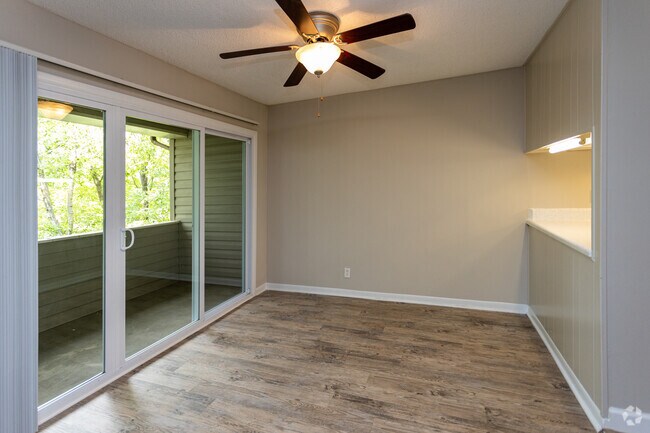 2 BR, 2 BA - 1,175SF