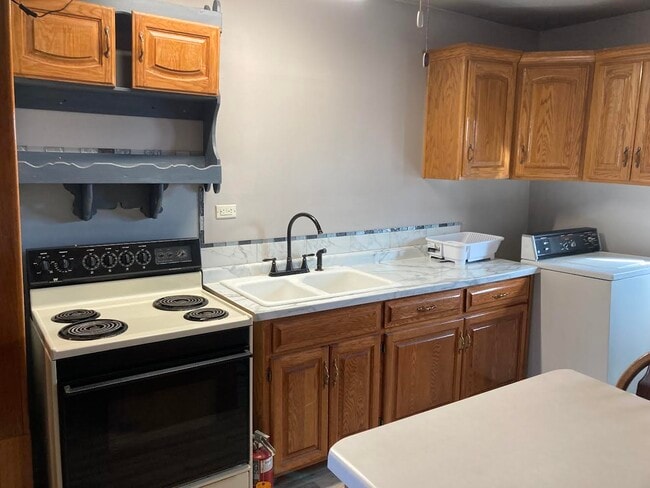 Photo - 12319 Hilltop Rd