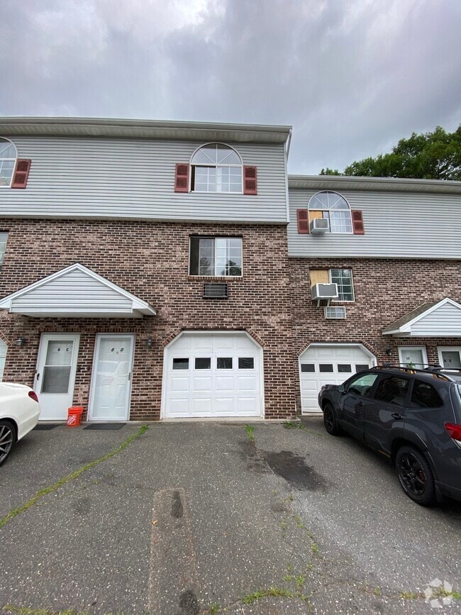 Building Photo - 197 Pine Hill Rd Unit 6D Rental