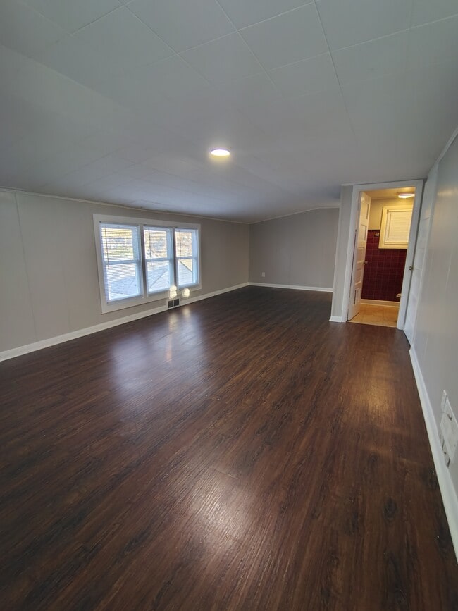 Photo - 2407 Custer Ave