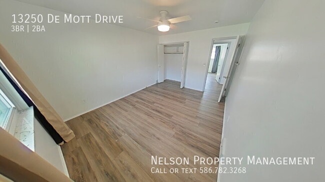 Photo - 13250 De Mott Dr